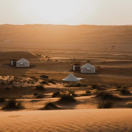Desert Waves Camp Badīyah Exteriör bild