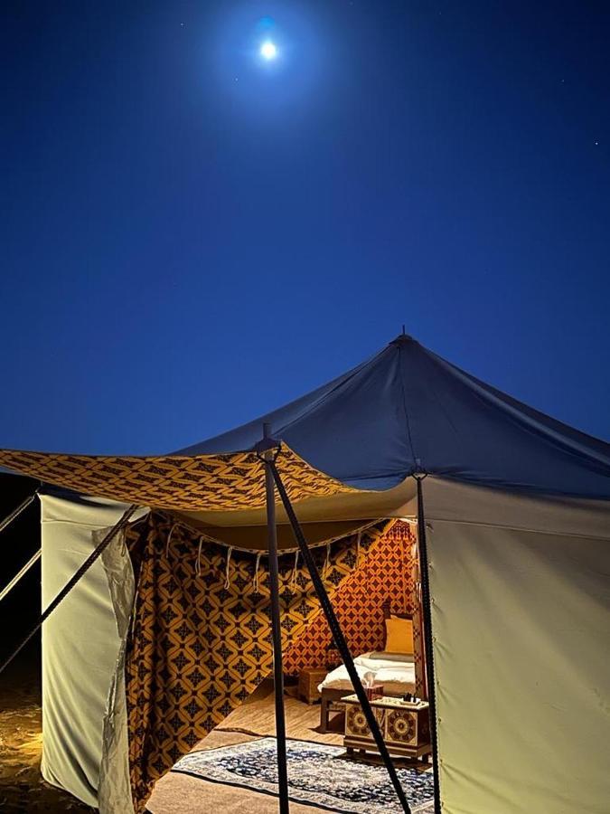 Desert Waves Camp Badīyah Exteriör bild