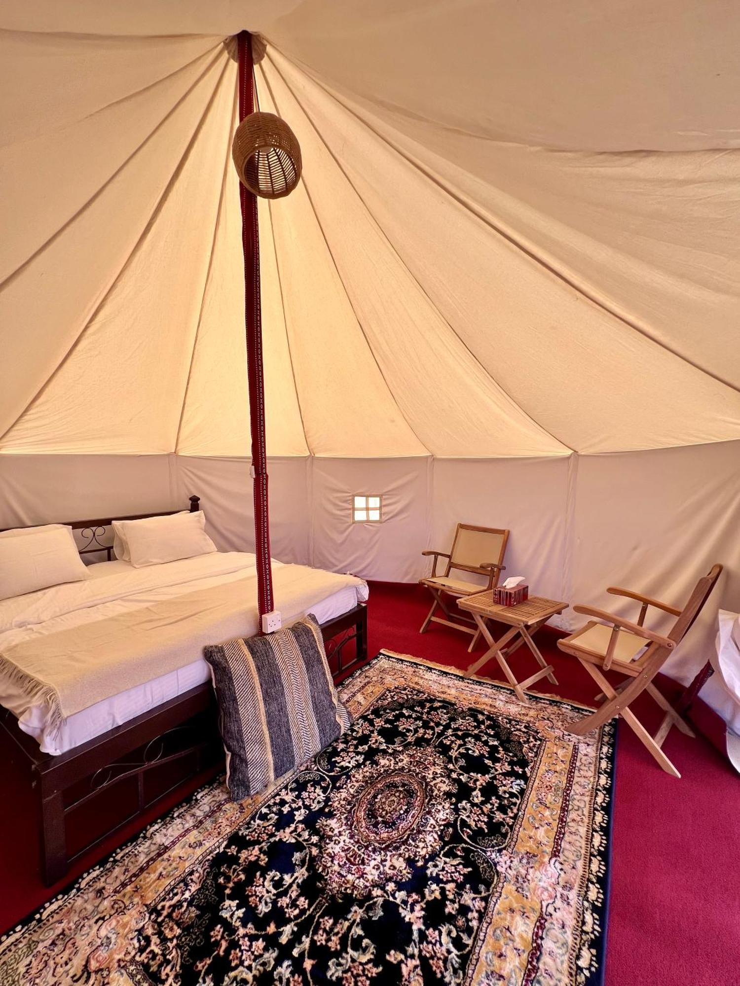 Desert Waves Camp Badīyah Exteriör bild