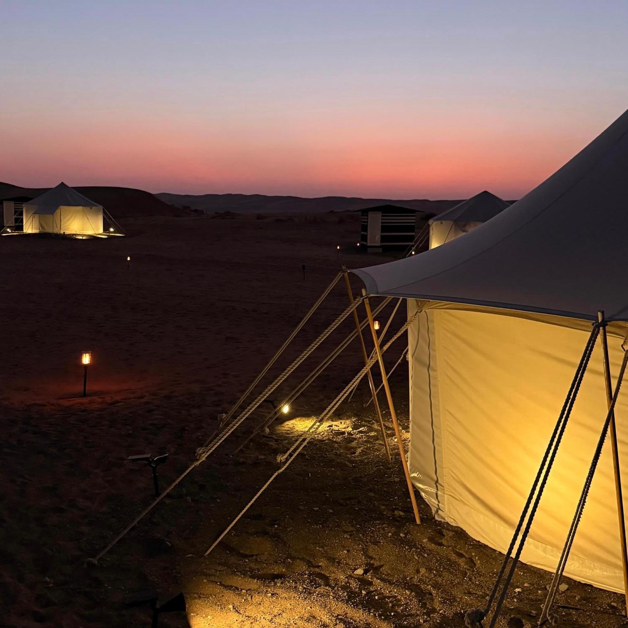 Desert Waves Camp Badīyah Exteriör bild